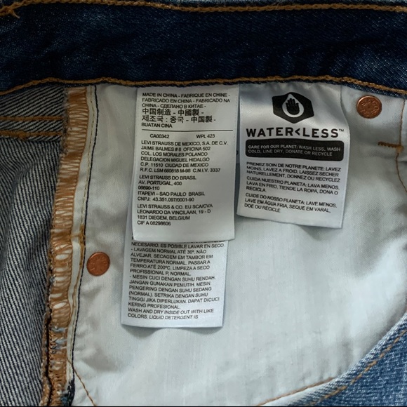 Levi’s Premium Button Fly Raw Hem Denim Skirt Women’s Size 26 Medium Wash - Picture 5 of 6